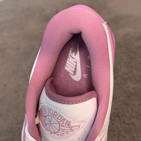 Jordan
2 / 3
Brand new
Womens - Picture 7 of 7